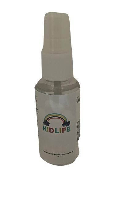 KIDLIFE Cleansing Spray
🌿 Simple + Gentle: 70% non GMO Alcohol Cleansing Spray Bottle with or w/out Silicone Sleeve- plus New-Mini Card Shape Reusable Sprayer Bottle with Hook and Silicone case Travel-Friendly Sanitzer
